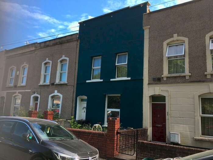 2 Bedroom Apartment To Rent In Claremont Street, Bristol, BS5