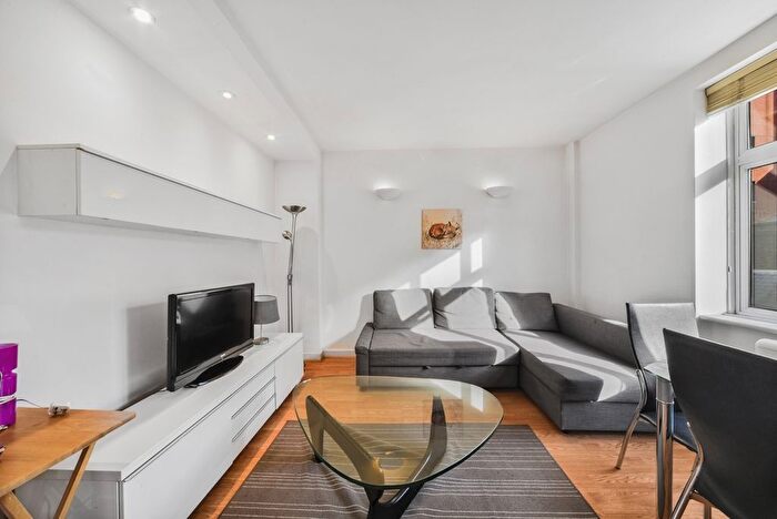 2 Bedroom Flat To Rent In Fetter Lane, London, EC4A