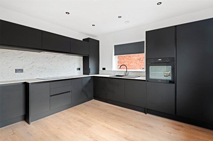 2 Bedroom Apartment To Rent In Sandon Street, Nottingham, Nottinghamshire, NG7