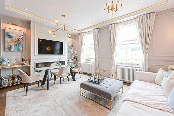 2 Bedroom Flat For Sale In Tadema Road, Chelsea, London, SW10