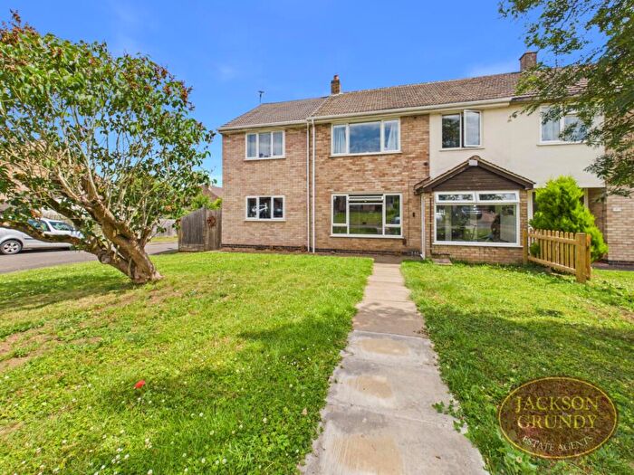 5 Bedroom Semi-Detached House For Sale In Greenwood Close, Byfield, NN11