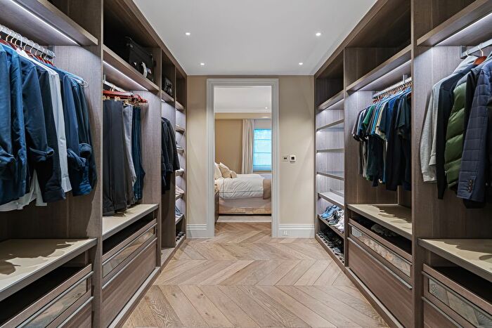 2 Bedroom Flat For Sale In Empire House, Thurloe Place, Kensington, London, United Kingdom, SW7