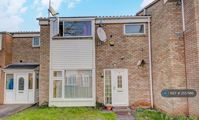 3 Bedroom Terraced House To Rent In Stoneway Grove, Leamington Spa, CV31