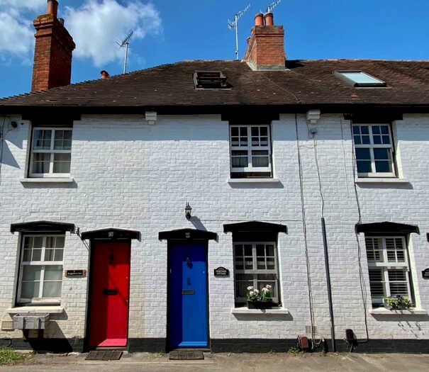2 Bedroom Terraced House To Rent In Badgemore Lane, Henley-on-Thames, RG9