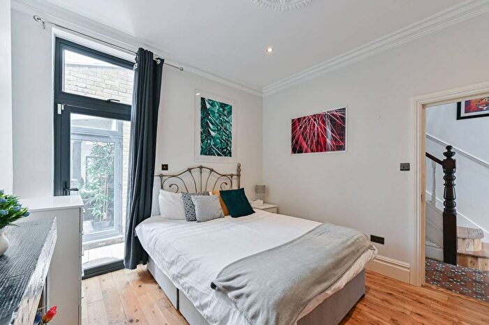 7 Bedroom Semi-Detached House To Rent In Northstead Road, Tulse Hill, London, SW2