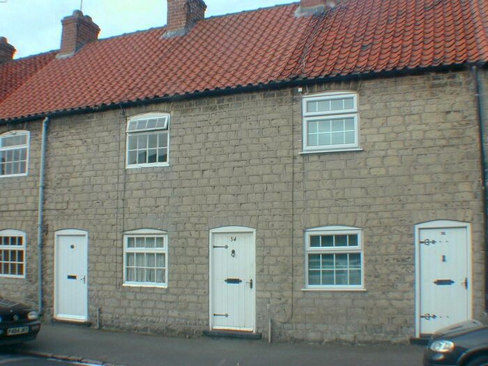 2 Bedroom Cottage To Rent In St Marys Road, Tickhill, Doncaster, DN11