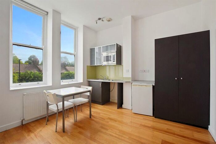 Apartment To Rent In Greenland Street, London, NW1