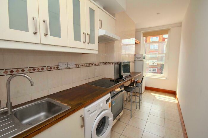2 Bedroom Flat To Rent In Stoke Newington Church Street, Stoke Newington, London, N16