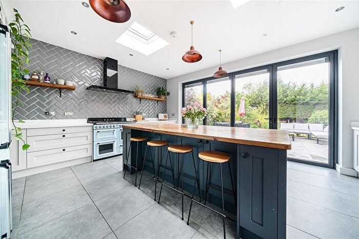 4 Bedroom Semi-Detached House For Sale In Rushford Close, Headcorn, Ashford, TN27