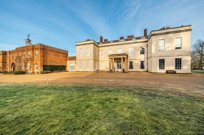 1 Bedroom Flat To Rent In Swallowfield Park, Swallowfield, RG7