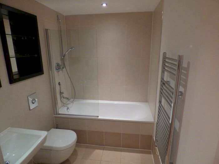 1 Bedroom Flat To Rent In Clarence House The Boulevard, LS10