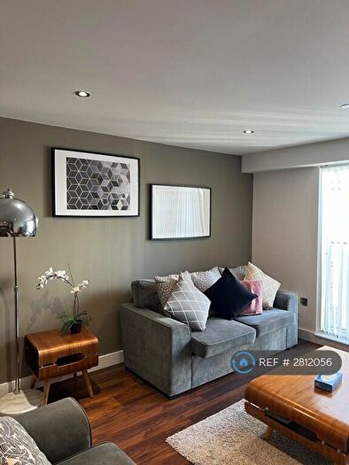 3 Bedroom Flat To Rent In Cambridge Street, Manchester, M1