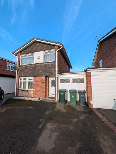 3 Bedroom Detached House To Rent In Oakley Avenue, Tipton, DY4