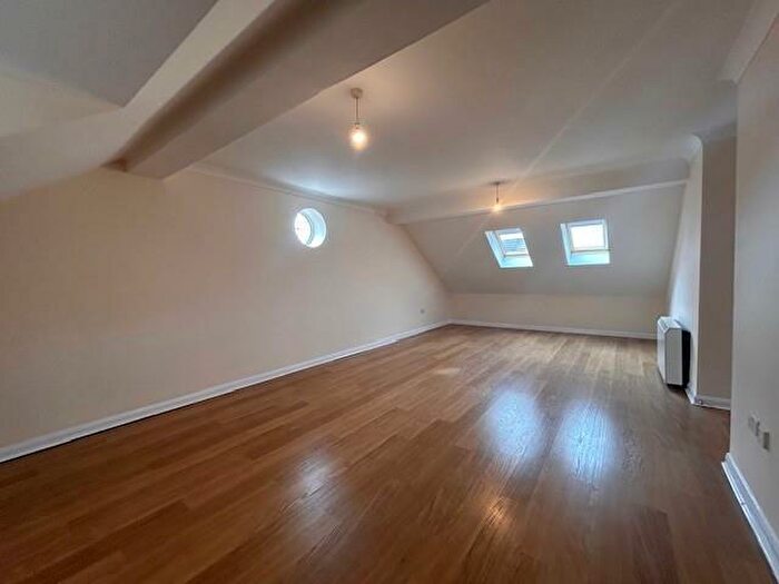 2 Bedroom Flat To Rent In Abbeyfields, Peterborough, PE2