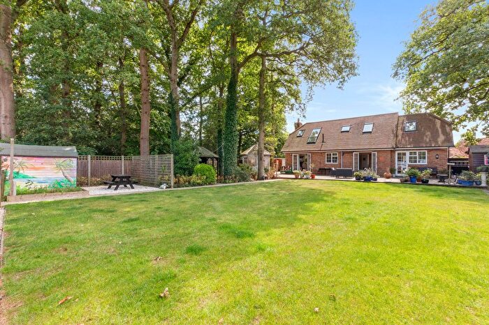 3 Bedroom Detached House For Sale In Wapseys Lane, Hedgerley, SL2