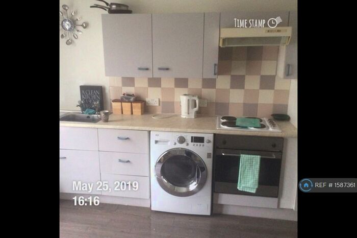 1 Bedroom Flat To Rent In Mount St, Blackpool, FY1