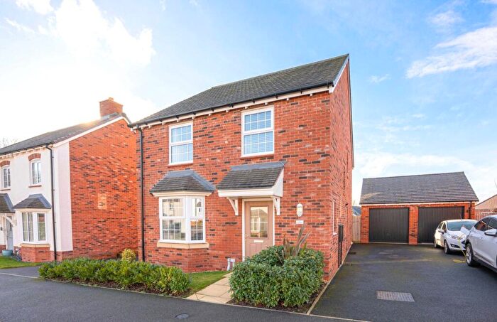 4 Bedroom Detached House For Sale In Keepers Meadow, Long Itchington, Southam, Warwickshire, CV47
