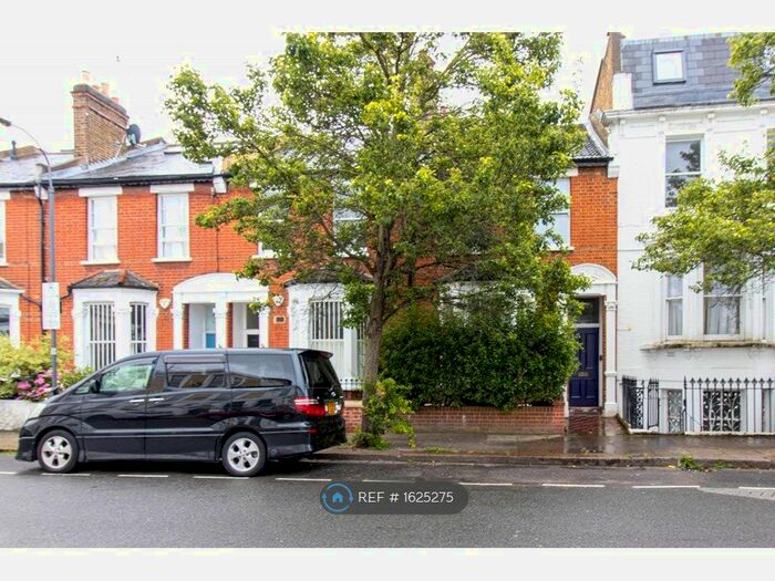 2 Bedroom Terraced House To Rent In Anselm Road, London, SW6