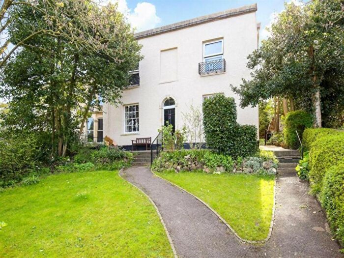 2 Bedroom Flat To Rent In Cheltenham Road, Cotham, Bristol, BS6