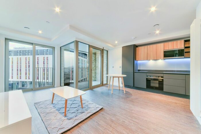 1 Bedroom Flat To Rent In Royal Docks West, Western Gateway, London, E16