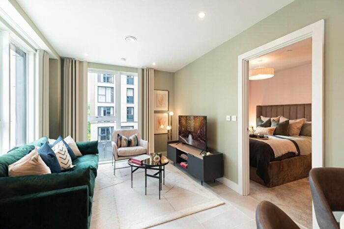 1 Bedroom Flat To Rent In New York Square, Soyo, Quarry Hill, Leeds, West Yorkshire, LS2