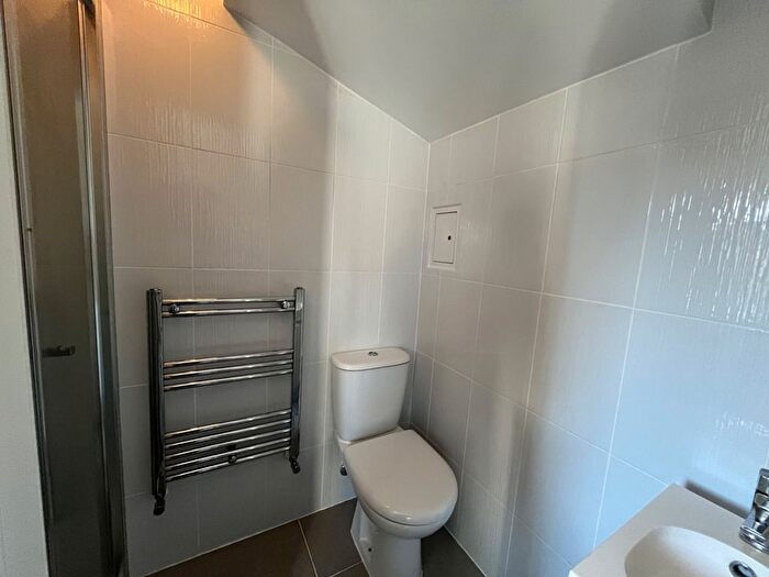 4 Bedroom Semi-Detached House To Rent In Hoskins Lane, Middlesbrough, North Yorkshire, TS4