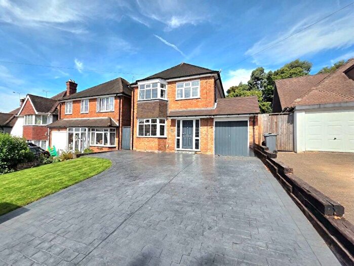 3 Bedroom Detached House For Sale In Fernwood Road, Sutton Coldfield, B73