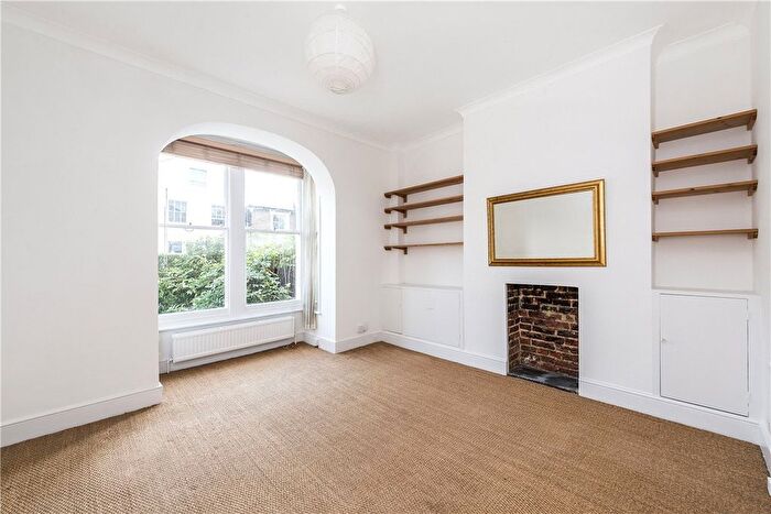 2 Bedroom Flat To Rent In St Stephens Avenue, London, W12
