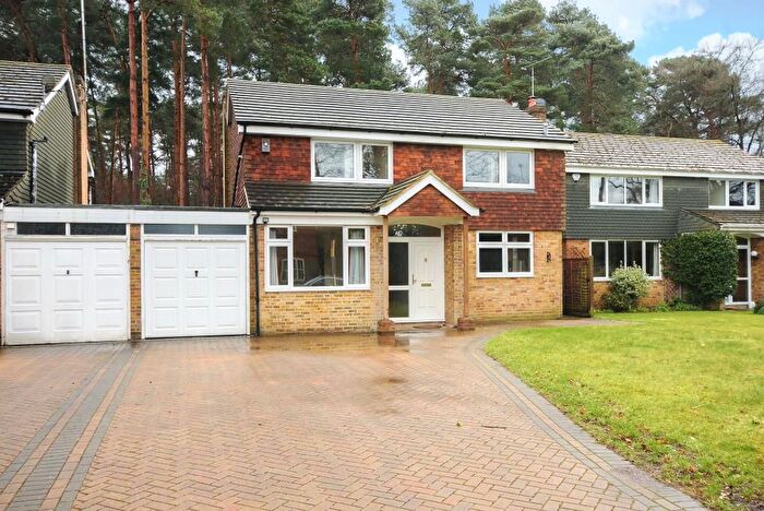 4 Bedroom Detached House To Rent In Windlesham, Surrey, GU20