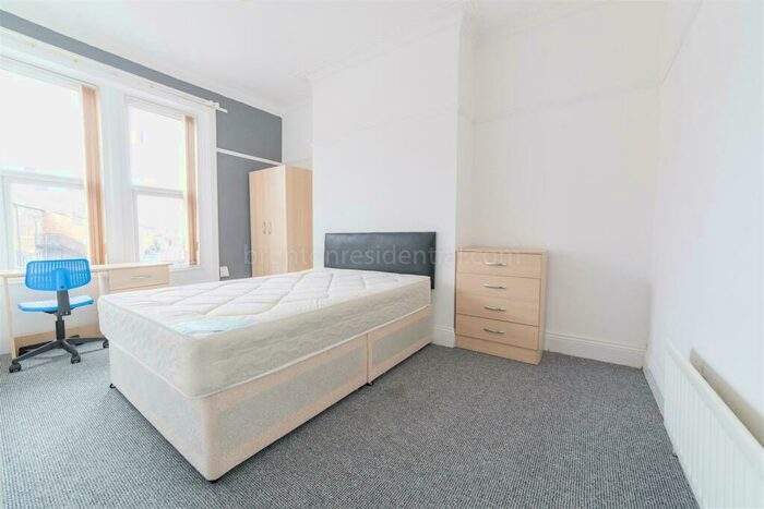 4 Bedroom Terraced House To Rent In £pppw - Cardigan Terrace, Heaton, NE6
