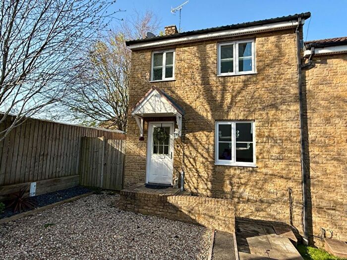 3 Bedroom End Of Terrace House For Sale In Highwood Drive, Nailsworth, Stroud, GL6