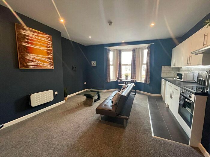 1 Bedroom Flat To Rent In Osmond Road -, RL00