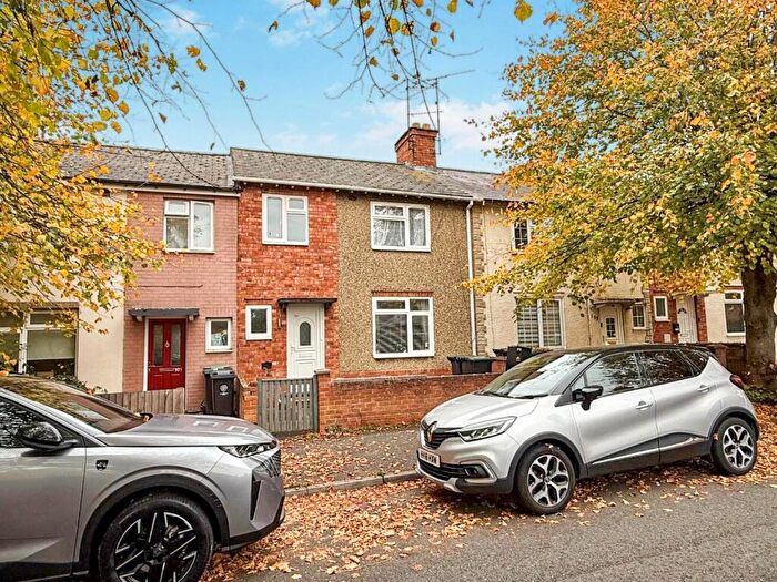 3 Bedroom Terraced House For Sale In Trafford Road, Rushden, NN10
