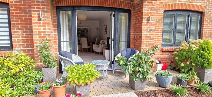 2 Bedroom Retirement Property For Sale In Kirkeby Court, Mortimer Drive, Romsey, SO51
