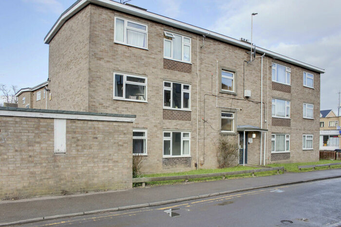 1 Bedroom Apartment To Rent In Russell Court, Russell Street, St Neots, PE19