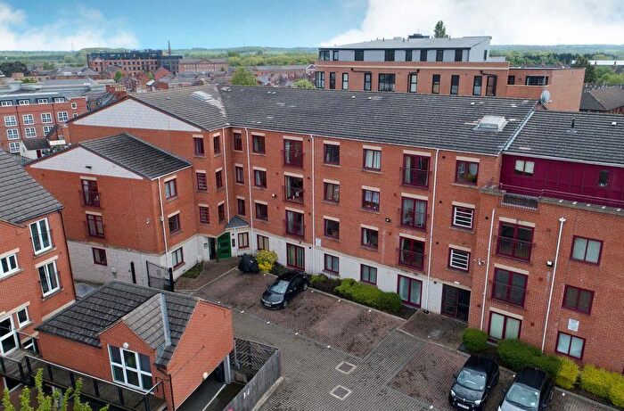 2 Bedroom Flat For Sale In City Heights, Loughborough, LE11