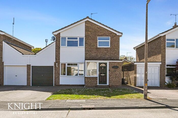 3 Bedroom Detached House For Sale In Pyefleet Close, Fingringhoe, Colchester, CO5