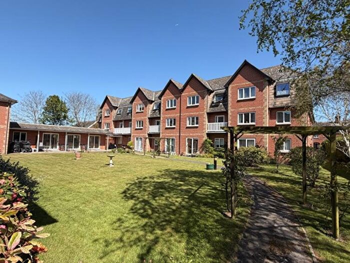 1 Bedroom Apartment For Sale In St. Johns Court, Felixstowe, IP11