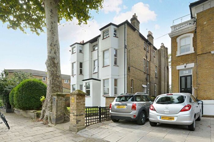 2 Bedroom Flat For Sale In Ainsworth Road, Victoria Park, E9