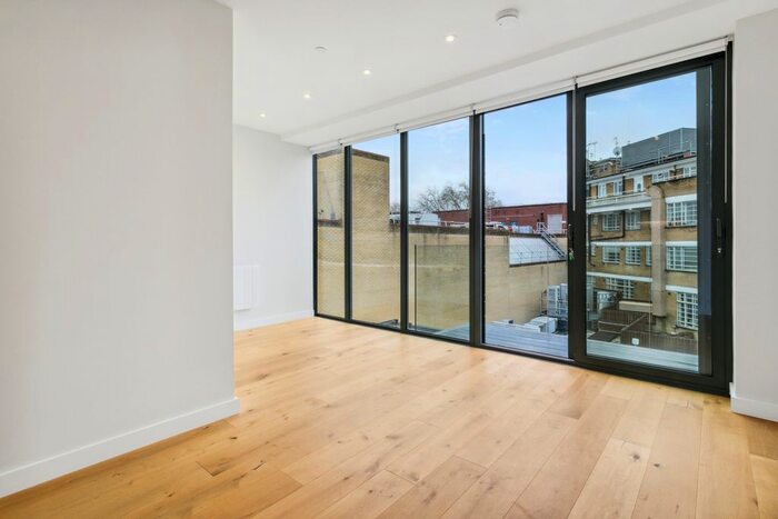 1 Bedroom Flat To Rent In George Street, Richmond, TW9