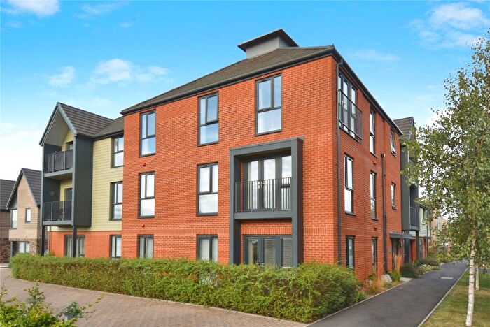 2 Bedroom Apartment For Sale In Holmhill Drive, Felixstowe, Suffolk, IP11