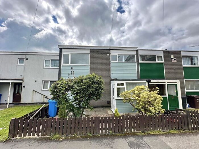 3 Bedroom House To Rent In Whinacre Walk, Sheffield, S8