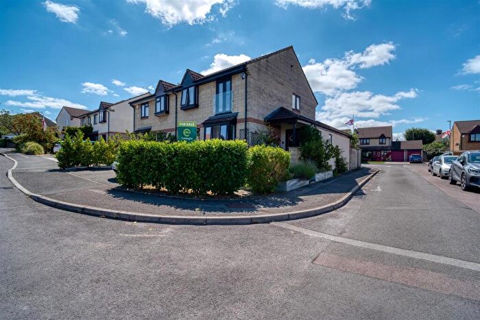 4 Bedroom Semi-Detached House For Sale In Staunton Fields, Whitchurch Village, Bristol, BS14