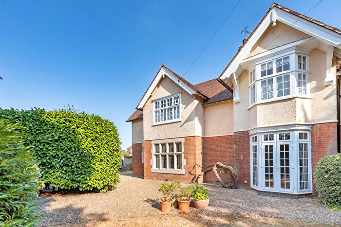 3 Bedroom Semi-Detached House For Sale In The Bourne, Ware, SG12
