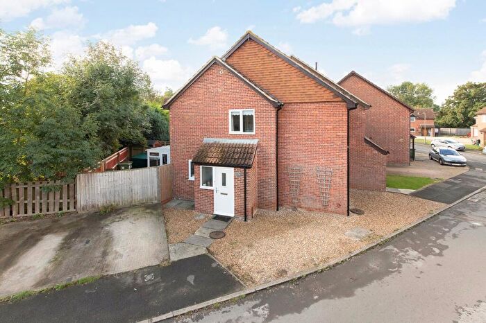 2 Bedroom Terraced House To Rent In Lindsay Drive, Abingdon, OX14