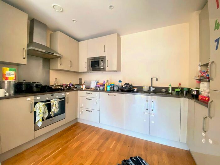 2 Bedroom Apartment To Rent In Burgess Springs, City Park West, Chelmsford City Centre, CM1