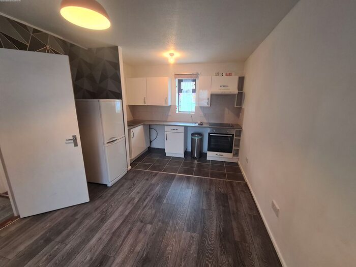 1 Bedroom Flat To Rent In Inverness Road, Gosport, PO12