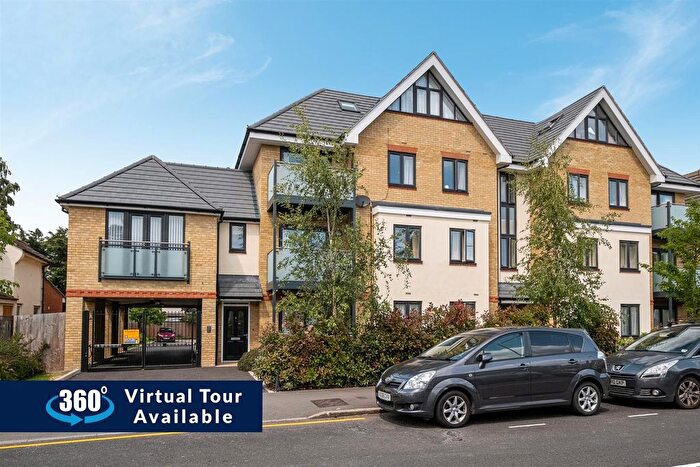 2 Bedroom Flat To Rent In Swan Road, West Drayton, UB7