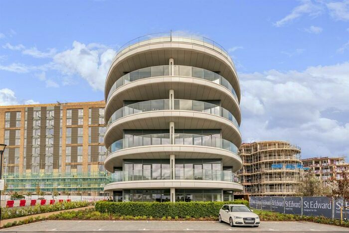 2 Bedroom Apartment To Rent In Flagstaff Road, Reading, RG2