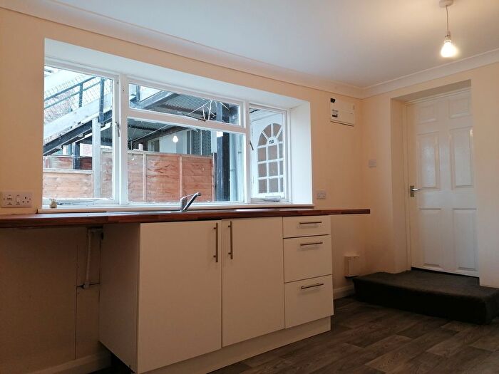 1 Bedroom Studio To Rent In High Street, Holbeach, Spalding, PE12